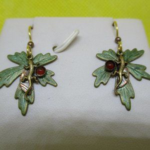 Lizard Leaves Cabochon Pierced Earrings 3-D Brass Tone Lizard Green Enamel Brass